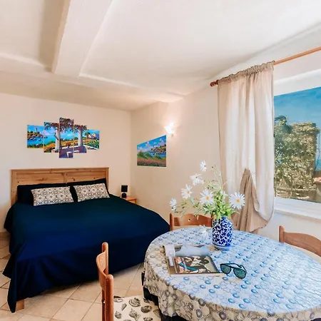 Pool Appartament Apartment Forio (Isola d'Ischia)